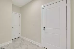 2 Maddie Ct, Woodbridge Township, NJ 07067 - Photo 24