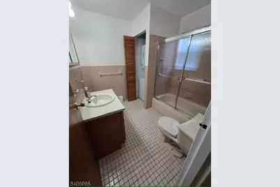 45 Manchester Ct, Wayne, NJ 07470 - Photo 14