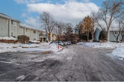 62 Haverhill Pl, Franklin Township, NJ 08873 - Photo 2