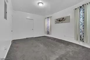 54 3rd St, Newark, NJ 07107 - Photo 10