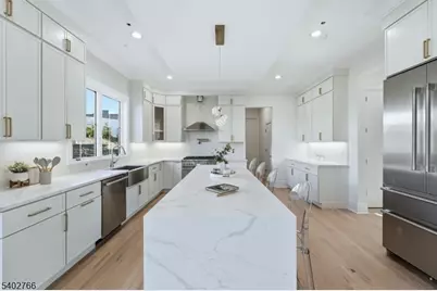 30 Grand Ter, Livingston, NJ 07039 - Photo 12