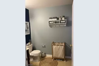 668 Honeybrook Cir, Lopatcong Township, NJ 08886 - Photo 8