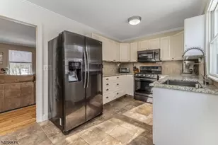 552 Foothill Rd, Bridgewater, NJ 08807 - Photo 12