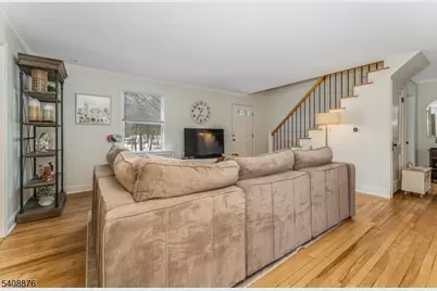 552 Foothill Rd, Bridgewater, NJ 08807 - Photo 8