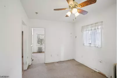 279 Genesee Ave, Englewood, NJ 07631 - Photo 10