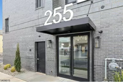 255 Ridge Rd #203, Lyndhurst Township, NJ 07071 - Photo 6