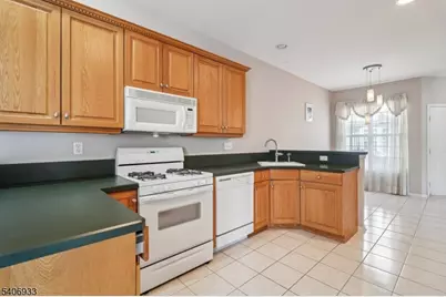 163 Gladstone Dr, Parsippany, NJ 07054 - Photo 6