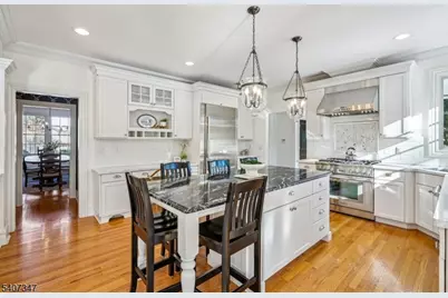 9 Mount Vernon Rd, Montclair, NJ 07043 - Photo 10