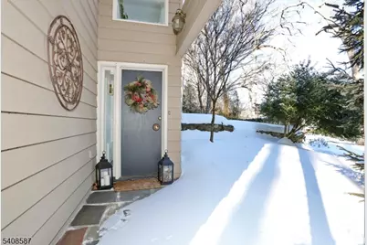 28 Bear Mountain Rd, Ringwood, NJ 07456 - Photo 2