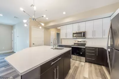 717 Preakness Ave, Totowa, NJ 07502 - Photo 6