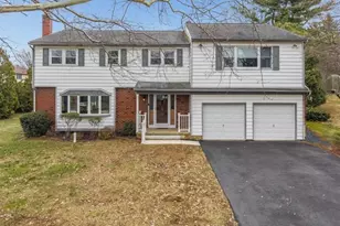 3 Harwich Rd, Lopatcong Township, NJ 08865 - Photo 1