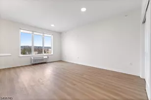 321 E 3rd St, Plainfield, NJ 07060 - Photo 12