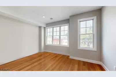 40 Wright Ave, Jersey City, NJ 07306 - Photo 16