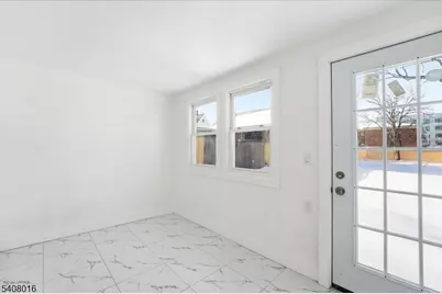 301 N Grove St, East Orange, NJ 07017 - Photo 12