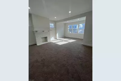 39 Hurden St, Hillside, NJ 07205 - Photo 6