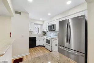 109 Alexandria Way, Bernards Township, NJ 07920 - Photo 2