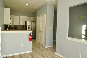 52 Gordon Cir, Parsippany, NJ 07054 - Photo 10