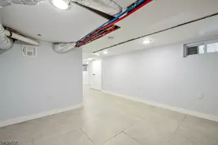 17 Mission St, Montclair, NJ 07042 - Photo 12