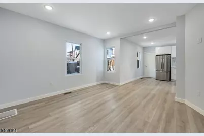 17 Mission St, Montclair, NJ 07042 - Photo 2