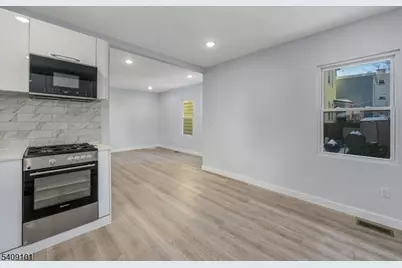 17 Mission St, Montclair, NJ 07042 - Photo 6