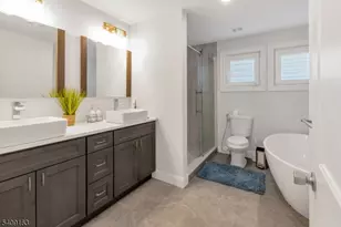 112 E 12th St, Linden, NJ 07036 - Photo 24