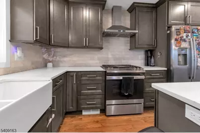 112 E 12th St, Linden, NJ 07036 - Photo 12