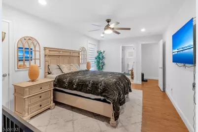 112 E 12th St, Linden, NJ 07036 - Photo 22