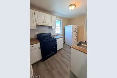 207 Sussex Ave #4, Newark, NJ 07103 - Photo 2