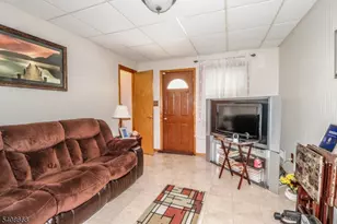 37 Patrick, Carteret, NJ 07008 - Photo 8