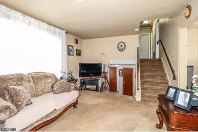 37 Patrick, Carteret, NJ 07008 - Photo 12