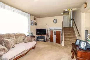 37 Patrick, Carteret, NJ 07008 - Photo 12