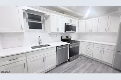 549 Palisade Ave, Jersey City, NJ 07307 - Photo 4