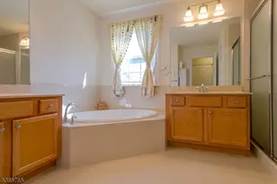 8 Comstock Ln, Montgomery Township, NJ 08558 - Photo 22