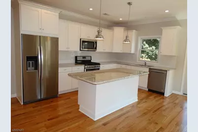 231 N 9th #A, Kenilworth, NJ 07033 - Photo 8