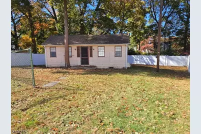 679 Haxtun Ave, Orange, NJ 07050 - Photo 4