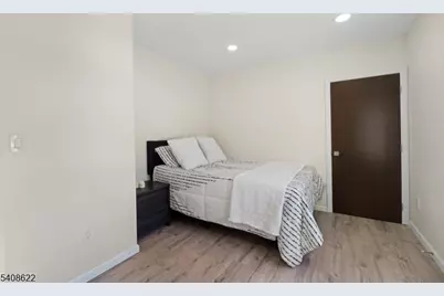 18 Mohawk Ave, Parsippany, NJ 07034 - Photo 20