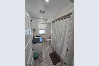 20 Telford St, East Orange, NJ 07018 - Photo 8