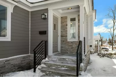 31 Mount Pleasant Pkwy, Livingston, NJ 07039 - Photo 2