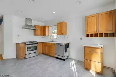 31 Mount Pleasant Pkwy, Livingston, NJ 07039 - Photo 8
