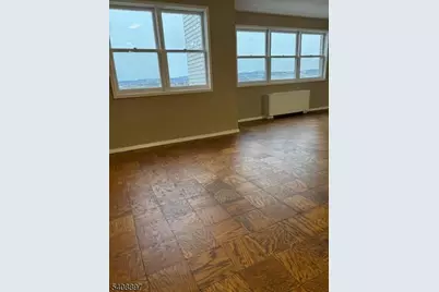 39 E 39th St #J, Paterson, NJ 07514 - Photo 6