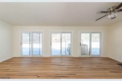 7 Summit Ct, Clinton Township, NJ 08801 - Photo 8