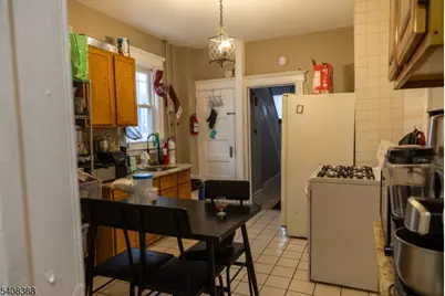 169 Laurel Ave, Irvington, NJ 07111 - Photo 6