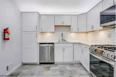 111 Patriots Rd, Parsippany, NJ 07950 - Photo 8