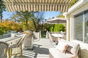 24 E Harrison Pl, Livingston, NJ 07039 - Photo 2