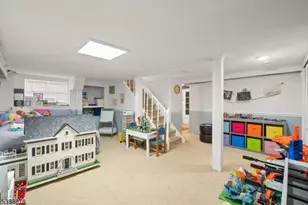 24 E Harrison Pl, Livingston, NJ 07039 - Photo 36