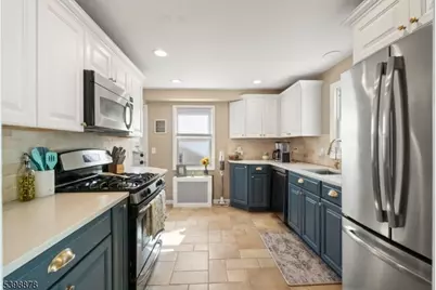 24 E Harrison Pl, Livingston, NJ 07039 - Photo 10