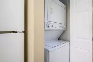 90 Almond Dr, Franklin Township, NJ 08873 - Photo 8