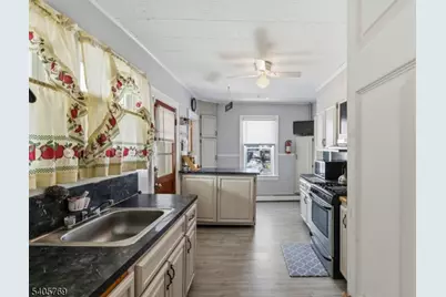 142 Bonna Villa Ave, Roselle, NJ 07203 - Photo 10