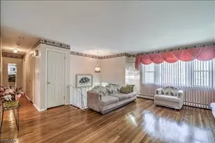 454 W 6th Ave, Roselle, NJ 07203 - Photo 4