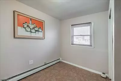 454 W 6th Ave, Roselle, NJ 07203 - Photo 18